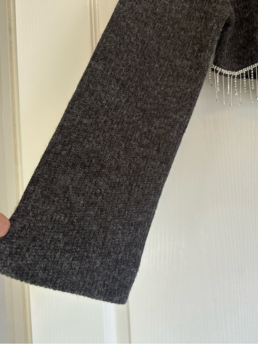 NWT Zara Cropped Rhinestone Sweater. Size: Small. Excellent condition - Picture 10 of 16